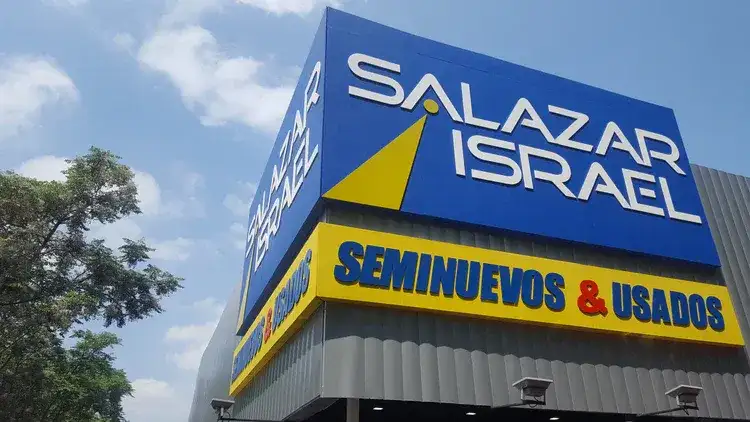 Fachada Automotora